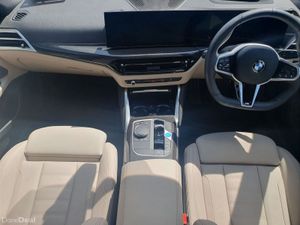 BMW i4 eDrive35 M Sport - Image 4