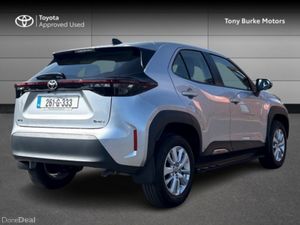 Toyota Yaris Cross - Luna + Side Steps Worth EUR 7 - Image 2