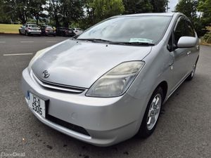 STUNNING Toyota Prius 2012 AUTOMATIC HYBRID - Image 2