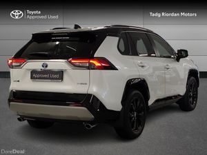 Toyota RAV4 Hybrid Sport - Image 2