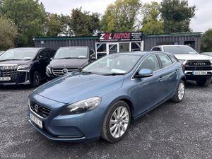 141 Volvo V40 1.6 Low Mileage - Image 2