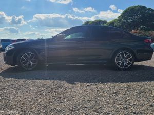 BMW 530E 2021 - Image 2