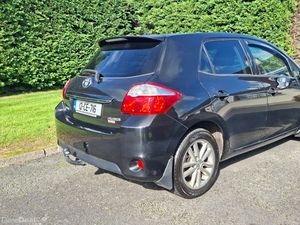 Toyota Auris 2012 - Image 4