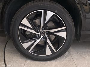 Volvo XC90 2022 - Image 4