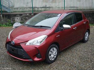 2017 Toyota Vitz Hybrid - Image 3