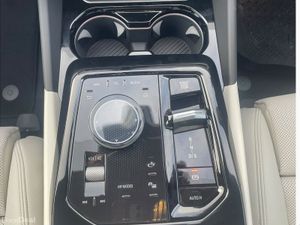 BMW 5-Series 2.0 - Image 4