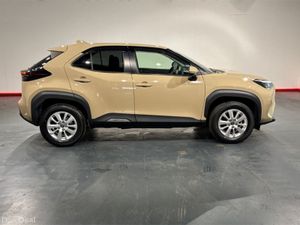 Toyota Yaris Cross 1.5 HYBRID AUTOMATIC - G EDITIO - Image 3