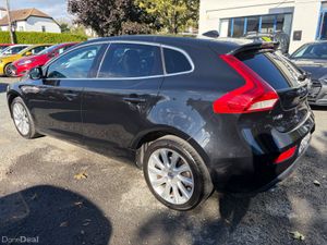 2015 VOLVO V40 D4 SE LUX NAV 190BHP • 2.0 DIESEL - Image 4