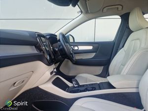 Volvo XC40 D3 Momentum - Image 4