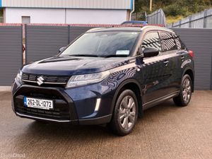 Suzuki Vitara 1.4 B/JET HYBRID MOTION - Image 2