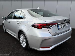 Toyota Corolla HYB LUNA SALOON 4DR AUTO HYBRID - Image 3
