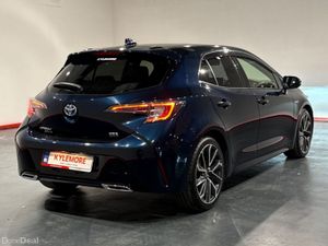 Toyota Corolla Z MODEL (TOP SPEC) - 1.8 HYBRID AUT - Image 3