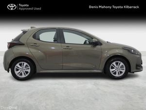Toyota Yaris Hybrid 115 Luna - Image 3