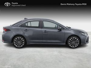 Toyota Corolla Luna Sport Hybrid Saloon - Image 3