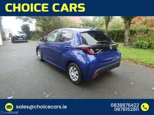 Toyota Yaris 1.5 AUTO HYBRID - Image 4