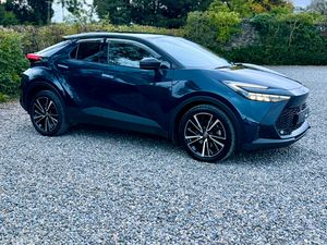 2025 Toyota C-HR Sol 2.0 Plug-In Hybrid Automatic - Image 2