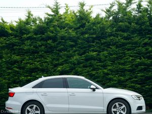 Audi A3 Sedan TFSI  S-TRONIC 2018 - Image 4