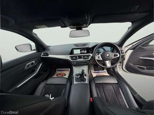BMW 3-Series 320D M-SPORT XDRIVE, Roof Rails, Auto - Image 2