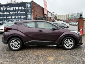 2023 Toyota C-HR 1.8 HYBRID ICON AUTO - Image 2