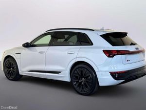 232 Audi Q8 55 S-Sline Loang Range - Image 3