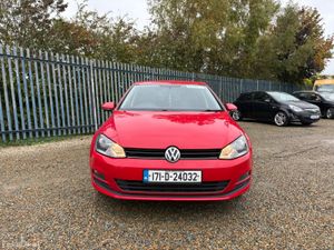Diesel Volkswagen Golf 2017 5 door - Image 4