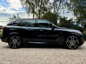 BMW X5 50E M SPORT PRO *SkyloungeTechnology Pack25 - Image 3