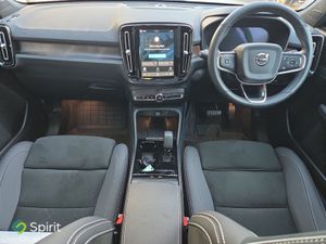 Volvo C40 Dual Motor 408hp AWD Pro Spec - Image 4
