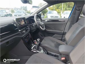 Volkswagen T-roc Hatchback Style Design - Image 3