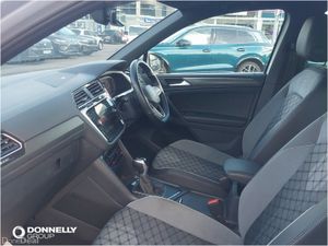 Volkswagen Tiguan Estate Special Edition R-Line Ed - Image 3