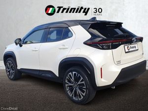 Toyota Yaris Cross ** Z HYBRID ** HIGH SPEC ** TRI - Image 3
