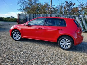 Diesel Volkswagen Golf 2017 5 door - Image 2