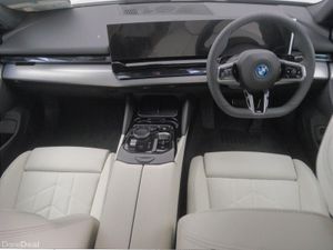 BMW 5-Series 530e M Sport Saloon - Image 4
