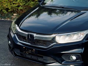 Honda Grace 1.5 2018 with Alloys & Carplay screen - Image 3