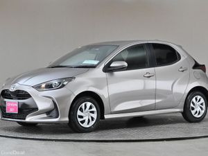 Toyota Yaris 1.5 PETROL HYBRID **REVERSE CAM**PARK - Image 4