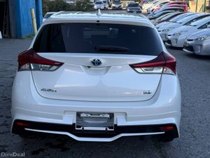 2018 Toyota Auris Hybrid Automatic/ Modellista - Image 4