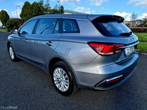 2022 M MG5 EXCITE LONG RANGE EV - Image 4