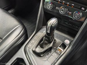 Volkswagen Tiguan 1.4 TSI Automatic, 360 Camera - Image 2