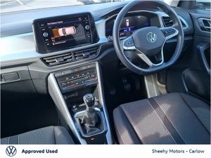 Volkswagen T-Roc 2.0TDI EDITION 75 5DR - Image 2