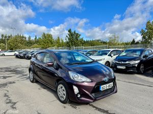 TOYOTA  AQUA  2016 1.5 HYBRID - Image 3