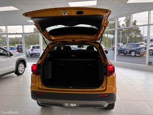 Suzuki Vitara 1.4 B/JET HYBRID MOTION MANUAL - Image 4