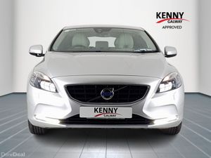 Volvo V40 D2 SE 5DR - Image 2