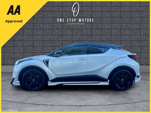 2023 Toyota C-HR *LUNA G BLACK ED SPORT* 35,000KMS - Image 4