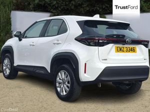 Toyota Yaris Cross 1.5 Hybrid Icon 5dr CVT - Image 2