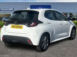 Toyota Yaris 1.5 Hybrid Icon 5dr CVT - Image 4