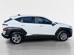 Hyundai KONA 1.6 HYBRID Signature Auto - Image 3