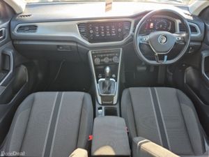 Volkswagen T-Roc ** STYLE DESIGN ** HUGE SPEC ** T - Image 2