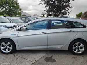 Hyundai i40 Comfort 1.7 Diesel - Image 4
