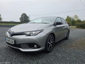 Toyota Auris 1.8 hybrid ( NCT and TAX ) - Image 2