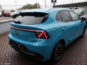 MG4 URBAN PREMIUM EV 5DR HATCHBACK - Image 4