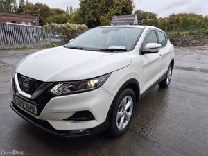 2017 Nissan Qashqai (1 owner & low milage) - Image 4